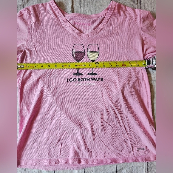 Life Is Good Women’s Size Large V-neck Pink Crusher Tee Wine I Go Both Ways - Picture 9 of 9
